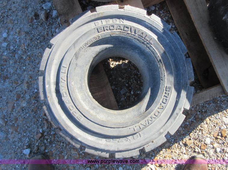 image for item BB9046 (6) forklift tires