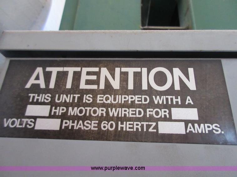 image for item BB9055 1997 Load King 1003910 vertical cardboard baler