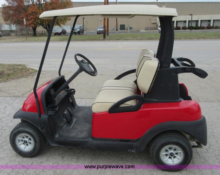 image for item BB9077 2009 Club Car Precident golf cart
