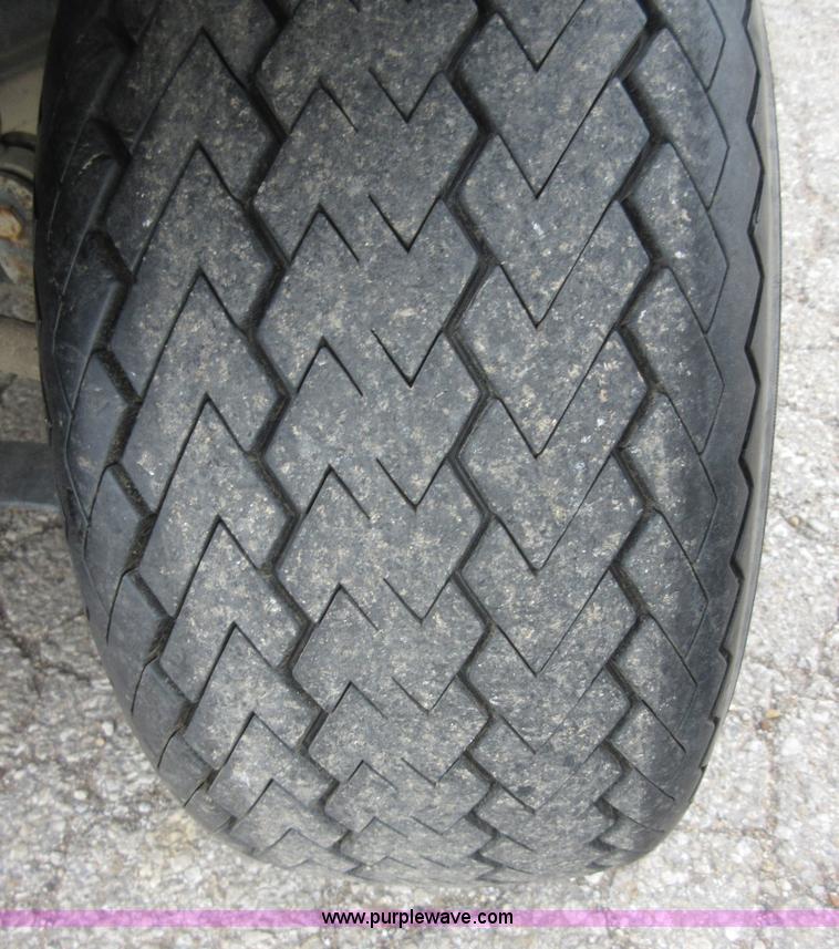 image for item BB9077 2009 Club Car Precident golf cart