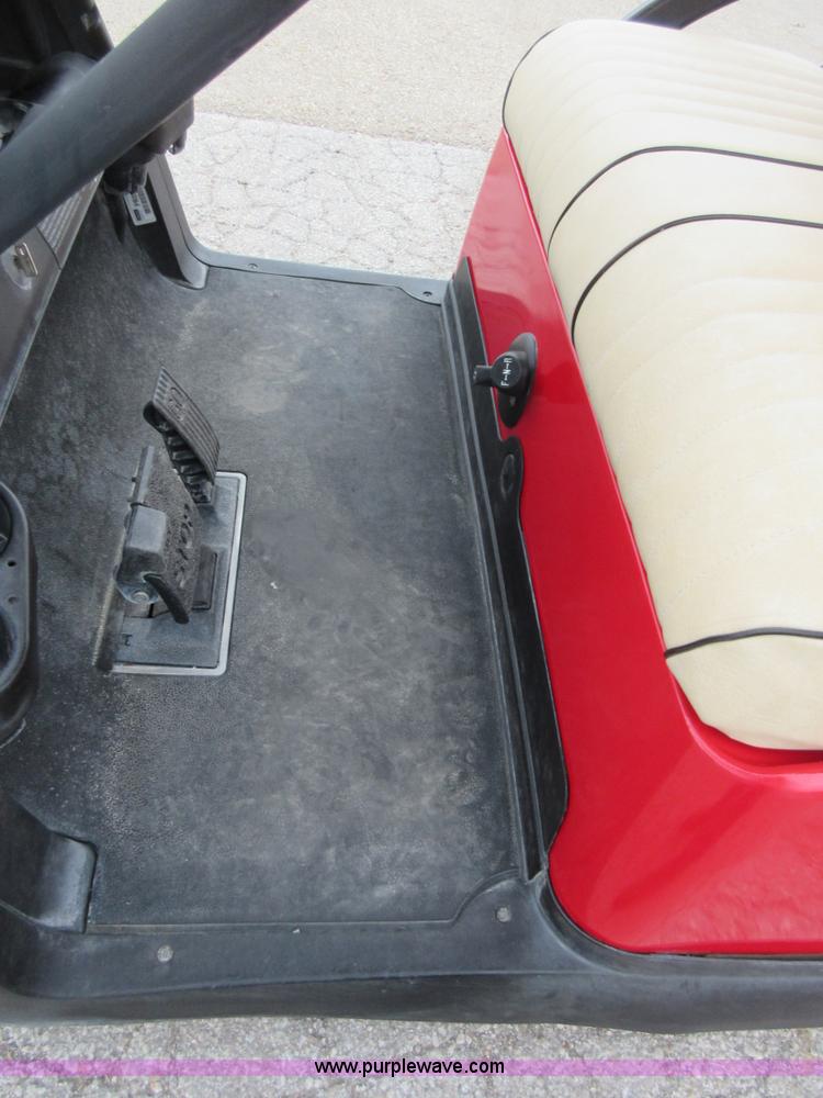 image for item BB9077 2009 Club Car Precident golf cart