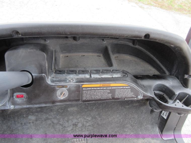 image for item BB9077 2009 Club Car Precident golf cart