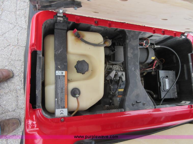 image for item BB9077 2009 Club Car Precident golf cart