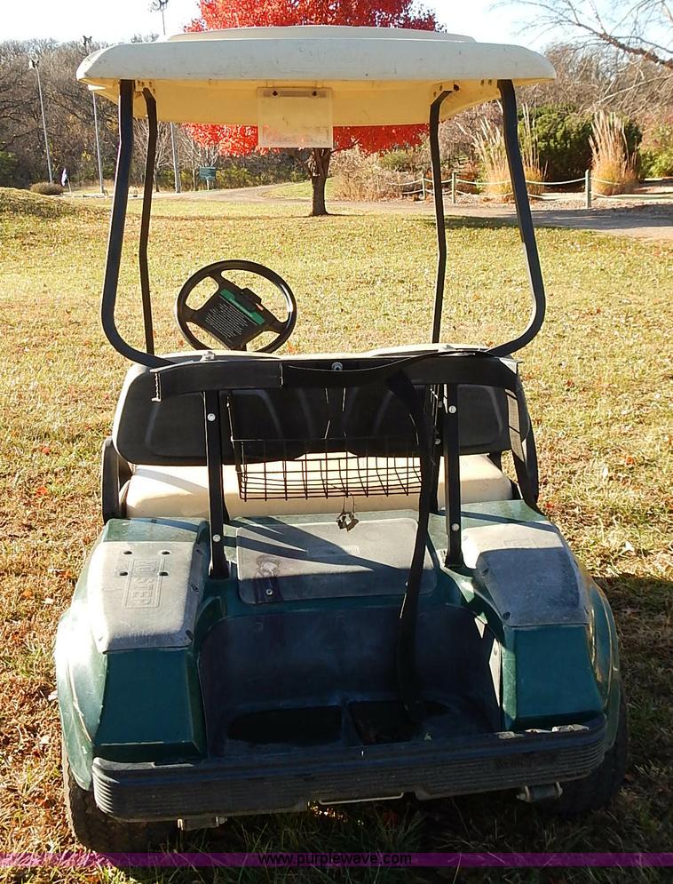 image for item BN9144 2004 Club Car electric golf cart