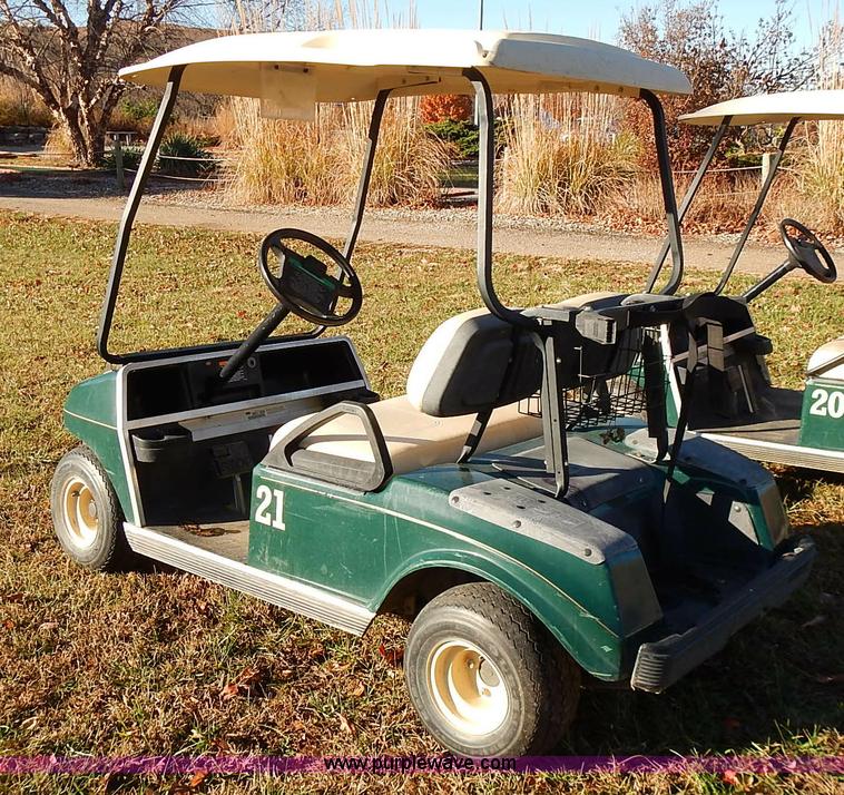 image for item BN9144 2004 Club Car electric golf cart