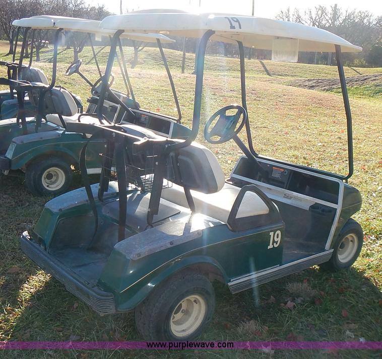 image for item BN9146 2004 Club Car electric golf cart