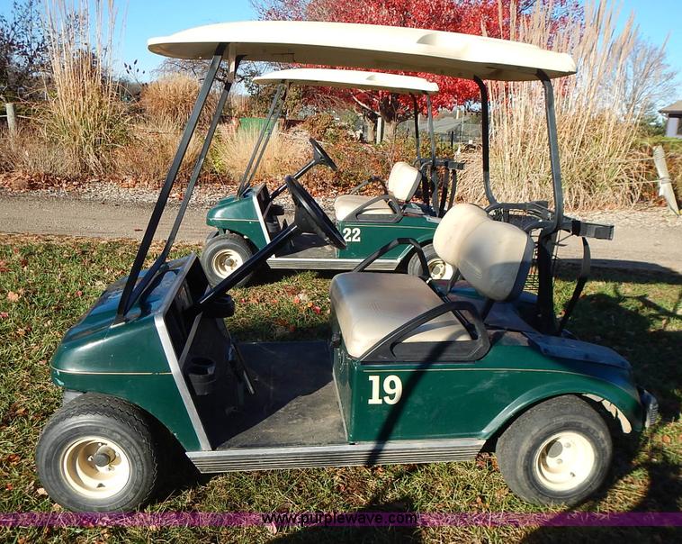 image for item BN9146 2004 Club Car electric golf cart