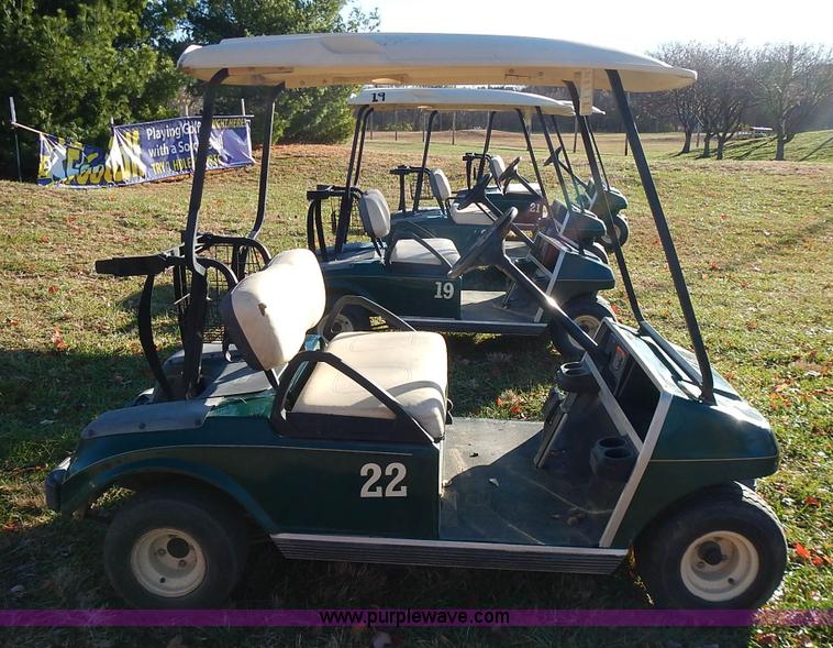 image for item BN9147 2004 Club Car electric golf cart