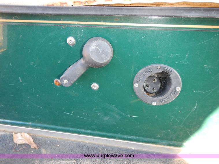 image for item BN9147 2004 Club Car electric golf cart