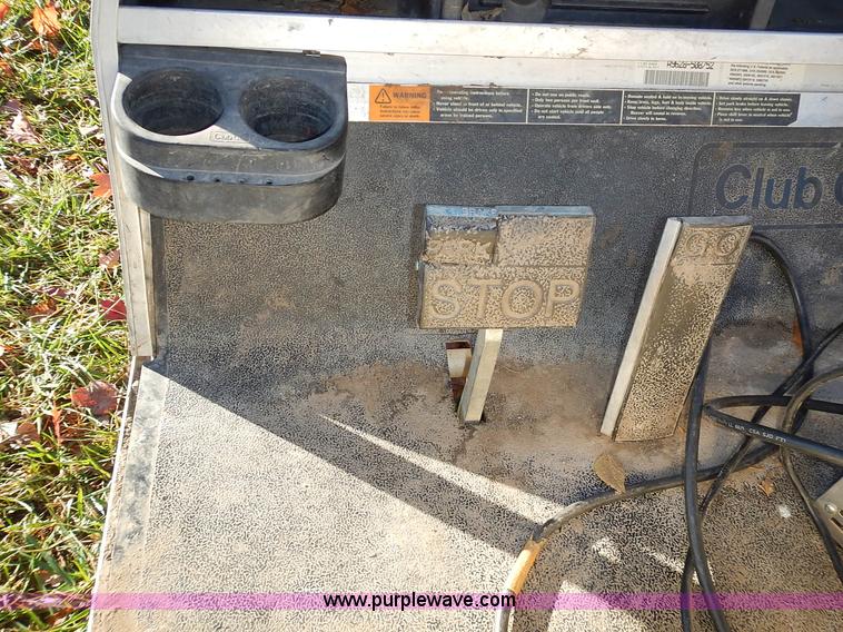 image for item BN9148 1996 Ingersoll Rand electric golf cart