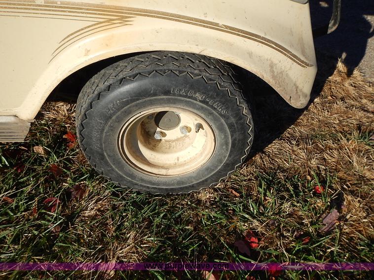 image for item BN9148 1996 Ingersoll Rand electric golf cart