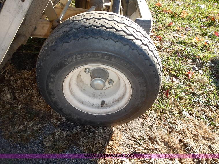 image for item BN9148 1996 Ingersoll Rand electric golf cart