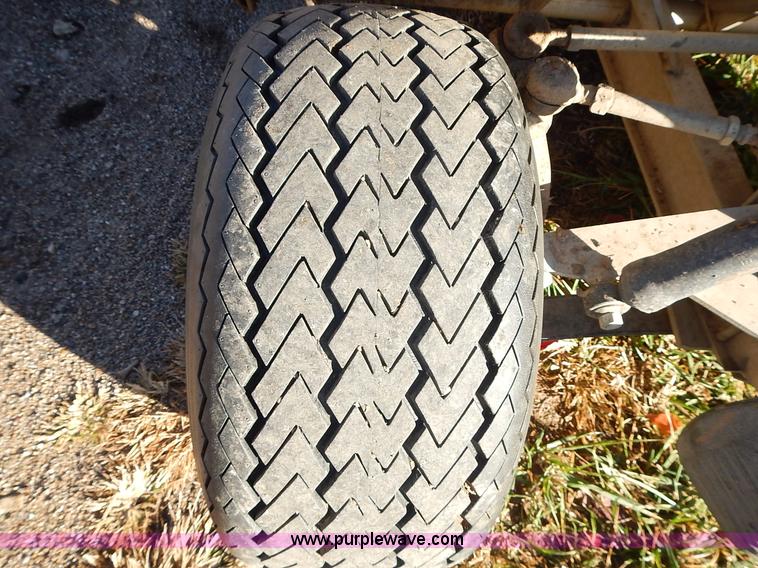 image for item BN9148 1996 Ingersoll Rand electric golf cart