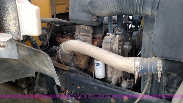 image for item BR9416 1997 Ford B800 Thomas school bus