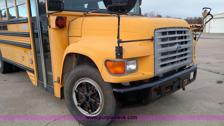 image for item BR9416 1997 Ford B800 Thomas school bus