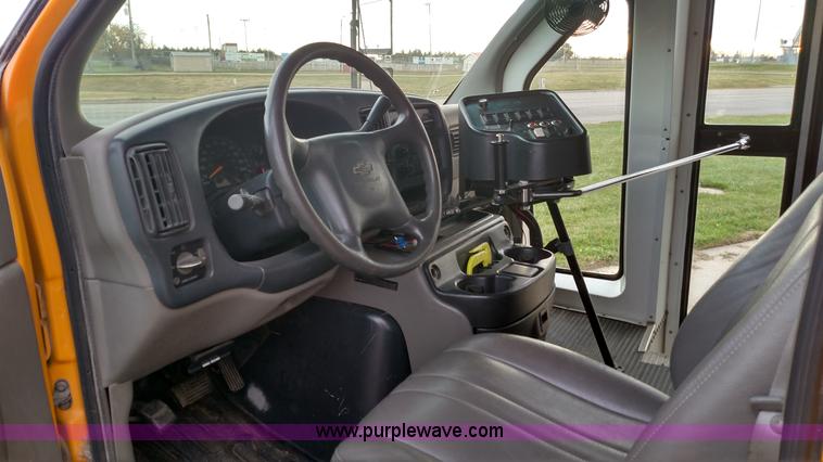 image for item BR9417 2000 Chevrolet Express 3500 Cargo school bus