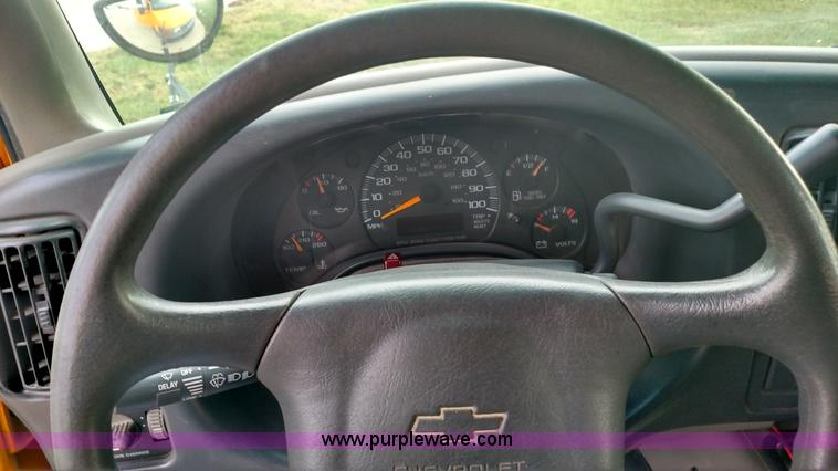 image for item BR9417 2000 Chevrolet Express 3500 Cargo school bus