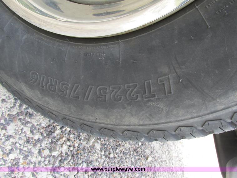 image for item BS9014 1999 Dodge Ram 1500 Club Cab pickup truck