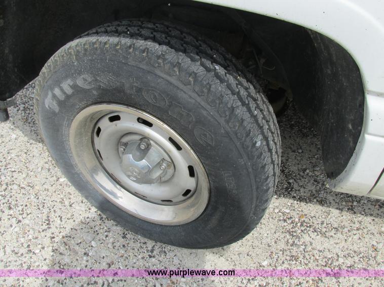 image for item BS9014 1999 Dodge Ram 1500 Club Cab pickup truck