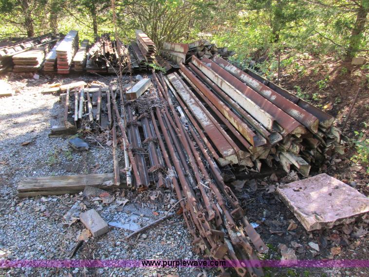 image for item BS9905 Wood concrete forms