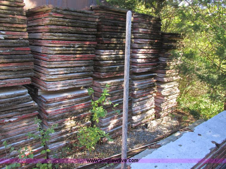 image for item BS9905 Wood concrete forms