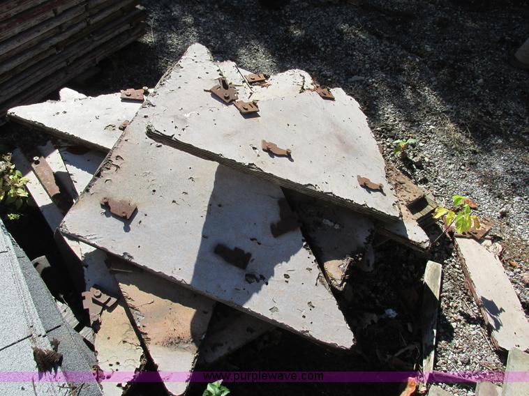 image for item BS9905 Wood concrete forms