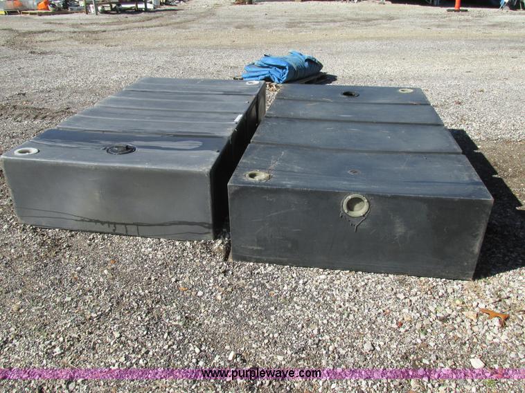 image for item BS9910 (2) poly tanks