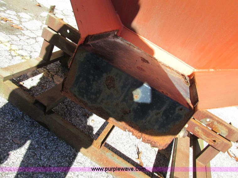 image for item BS9911 Swenson salt spreader