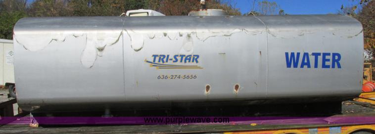 image for item BS9912 1999 United Troch & Equip. water tanker truck bed