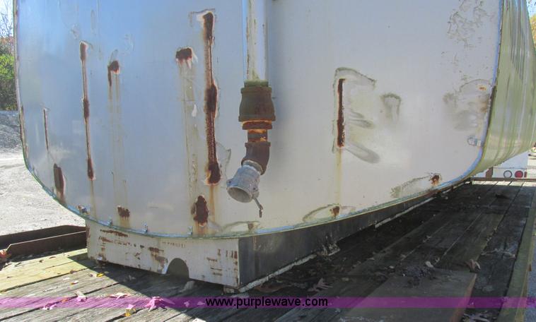 image for item BS9912 1999 United Troch & Equip. water tanker truck bed