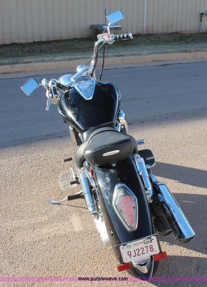 image for item H8032 2007 Honda VTX1800S Tourer motorcycle