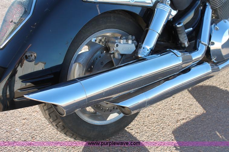 image for item H8032 2007 Honda VTX1800S Tourer motorcycle