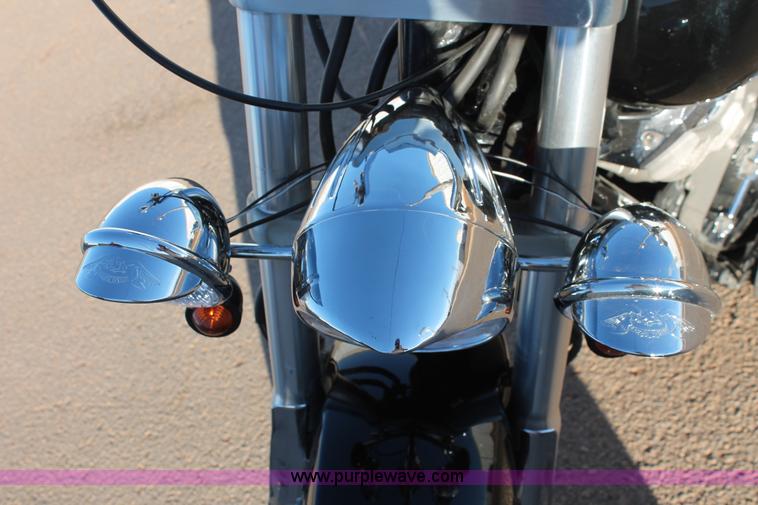 image for item H8032 2007 Honda VTX1800S Tourer motorcycle