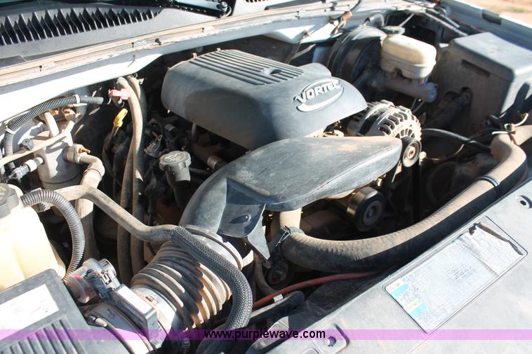 image for item H8034 2006 Chevrolet Silverado 1500 LS pickup truck