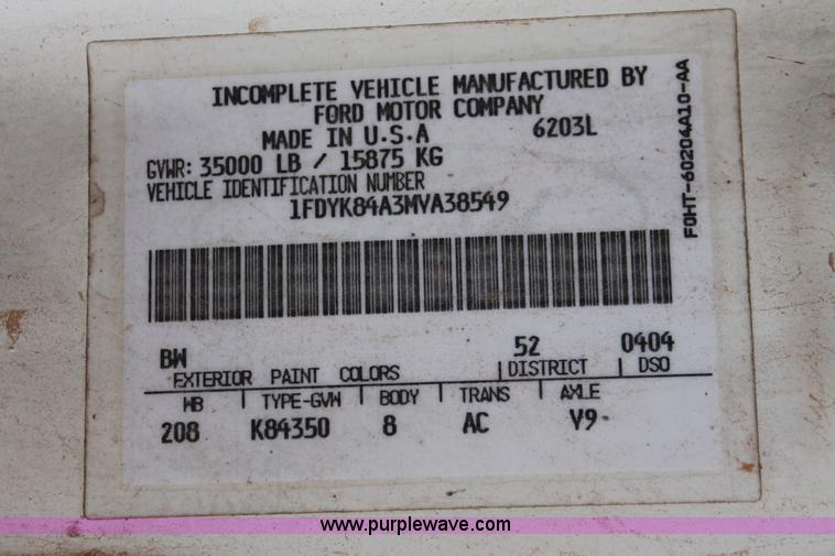 image for item H8036 1991 Ford F800 refuse truck