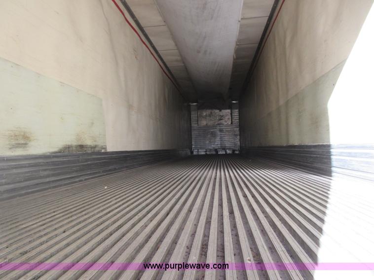 image for item I1838 1996 Utility V2SR refrigerated van trailer