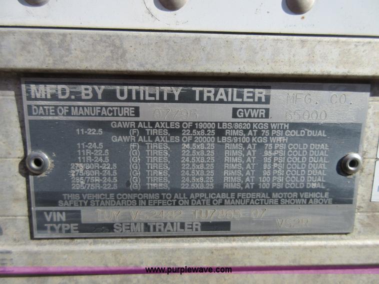 image for item I1838 1996 Utility V2SR refrigerated van trailer