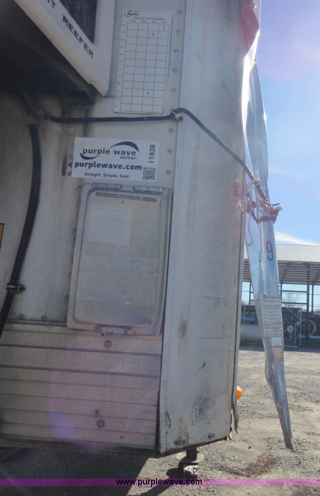 image for item I1838 1996 Utility V2SR refrigerated van trailer