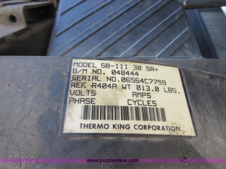 image for item I1838 1996 Utility V2SR refrigerated van trailer