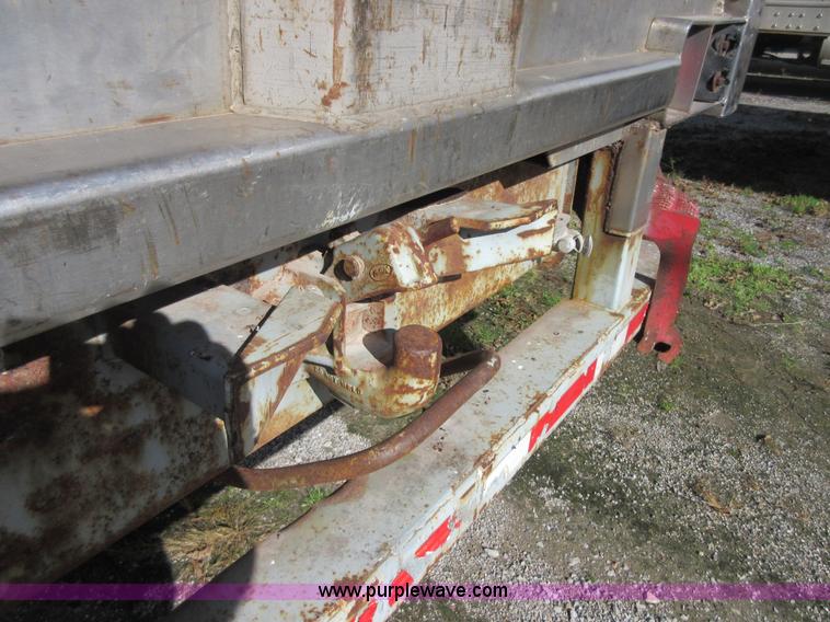 image for item I1839 1998 Great Dane dry van trailer