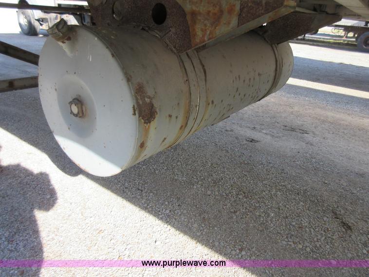 image for item I1839 1998 Great Dane dry van trailer