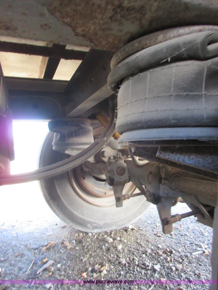 image for item I1841 1997 Wabash dry van trailer