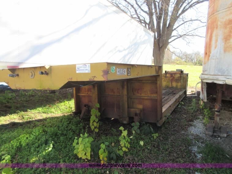 image for item I1842 1987 Holden 11DD29115 lowboy equipment trailer