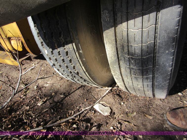 image for item I1842 1987 Holden 11DD29115 lowboy equipment trailer