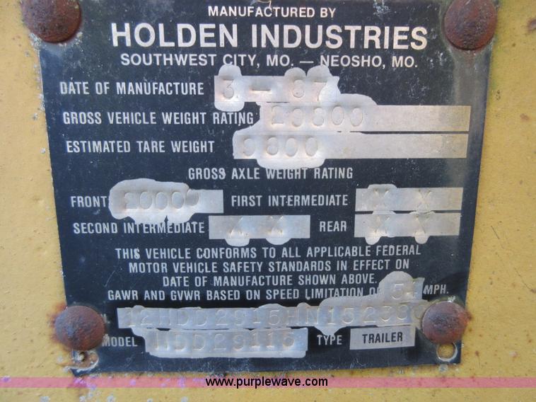 image for item I1842 1987 Holden 11DD29115 lowboy equipment trailer