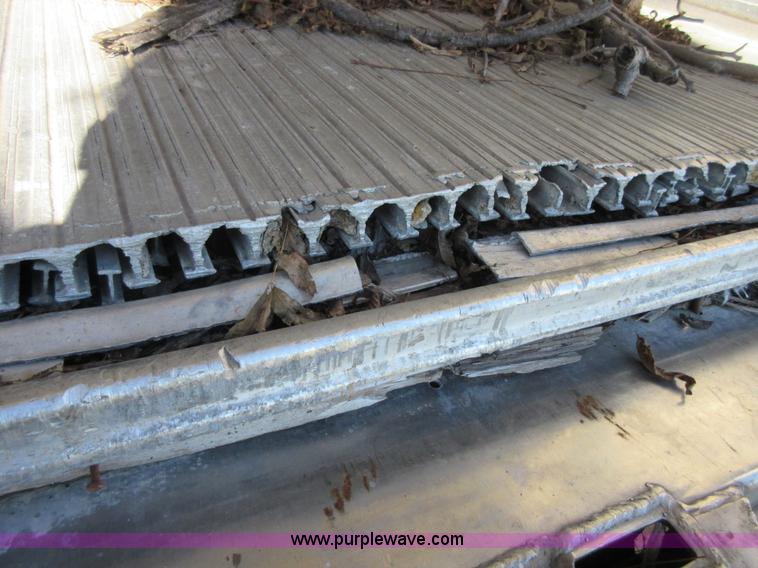 image for item I1843 1998 Great Dane dry van trailer