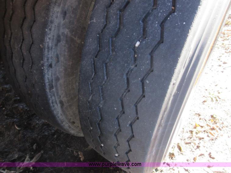 image for item I1843 1998 Great Dane dry van trailer