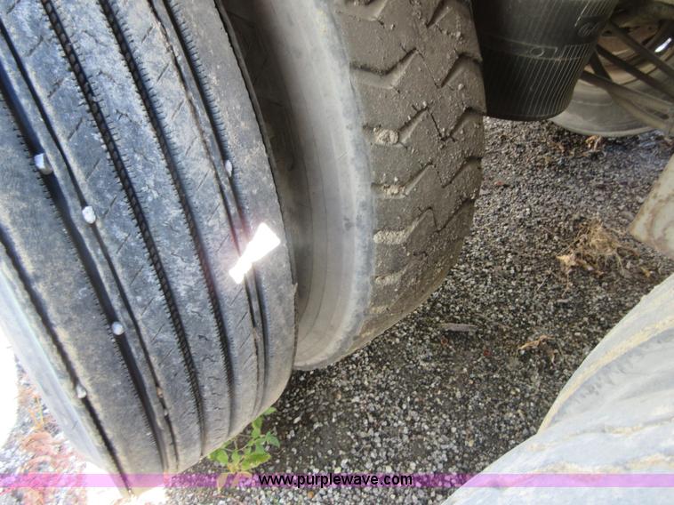 image for item I1844 1998 Great Dane van trailer