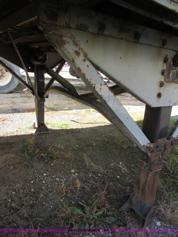 image for item I1844 1998 Great Dane van trailer