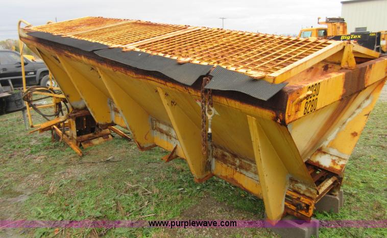 image for item I1848 Hi-way steel sand/salt spreader